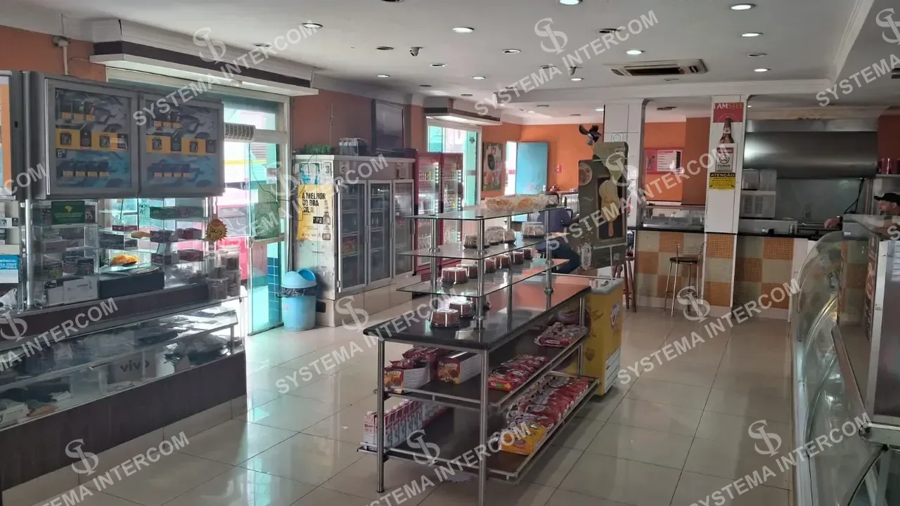 Padaria de esquina em bairro tradicional de Guarulhos