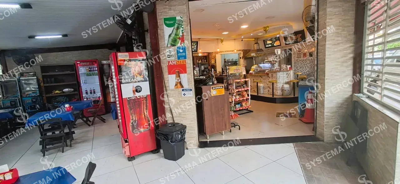Padaria bem localizada de esquina na Zona Leste