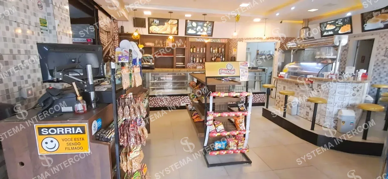 Padaria bem localizada de esquina na Zona Leste