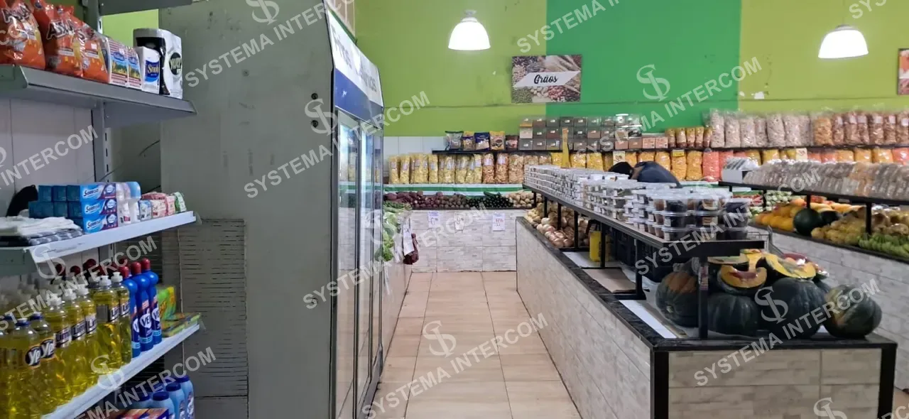 Hortifruti com moradia em Guarulhos