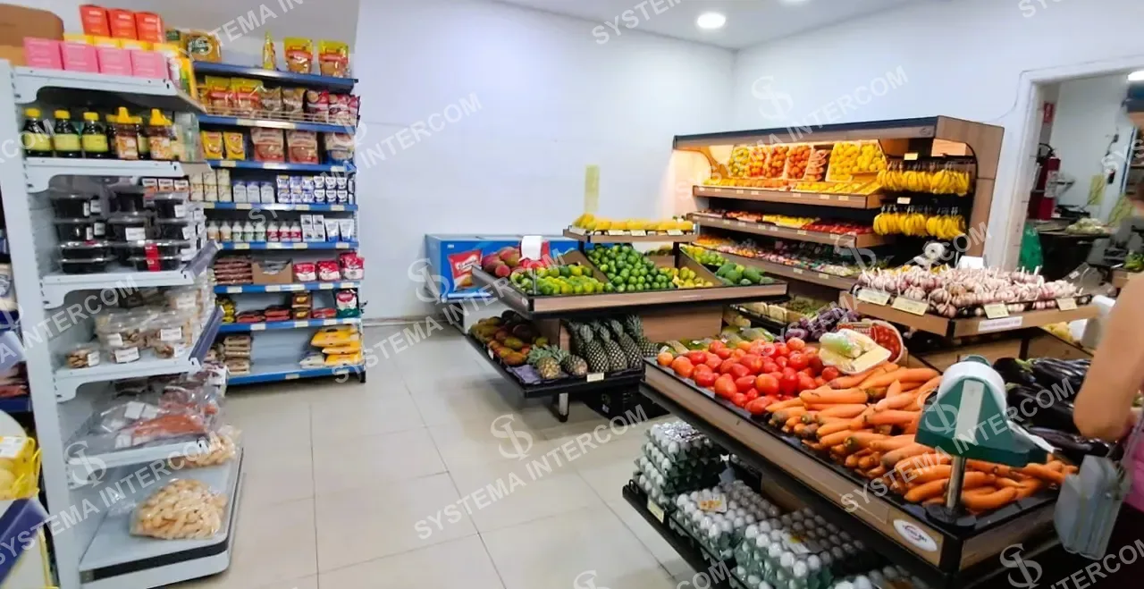 Mercado com Hortifruti de esquina em Guarulhos — foto 3