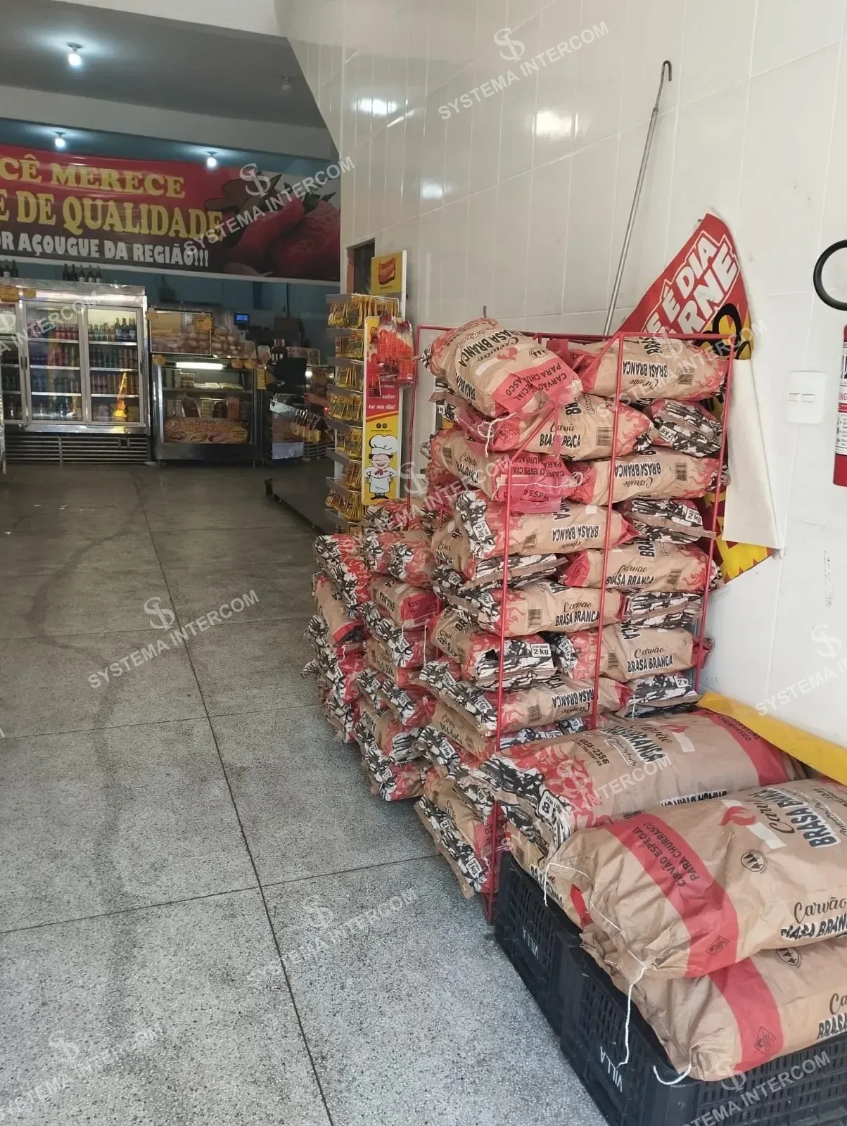 Açougue super lucrativo, com uma excelente clientela em grande avenida na Zona Leste