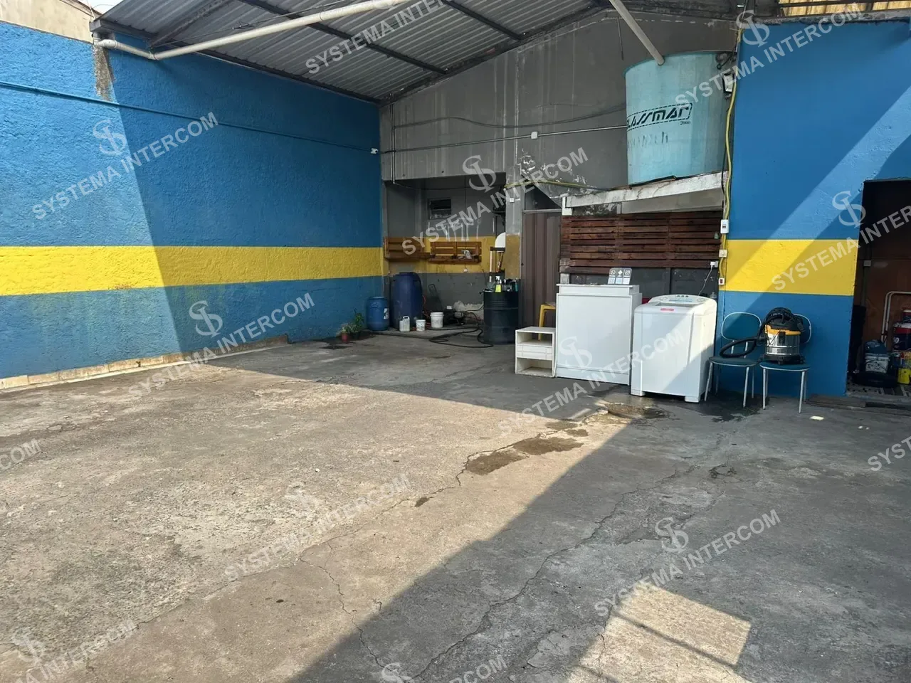 Lava Rapido de esquina zona Leste