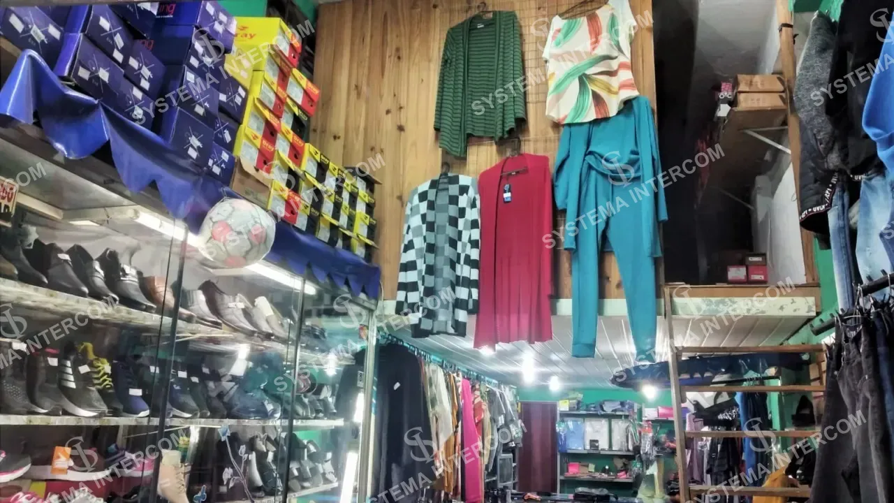 Loja de roupa e calçados Zona Leste