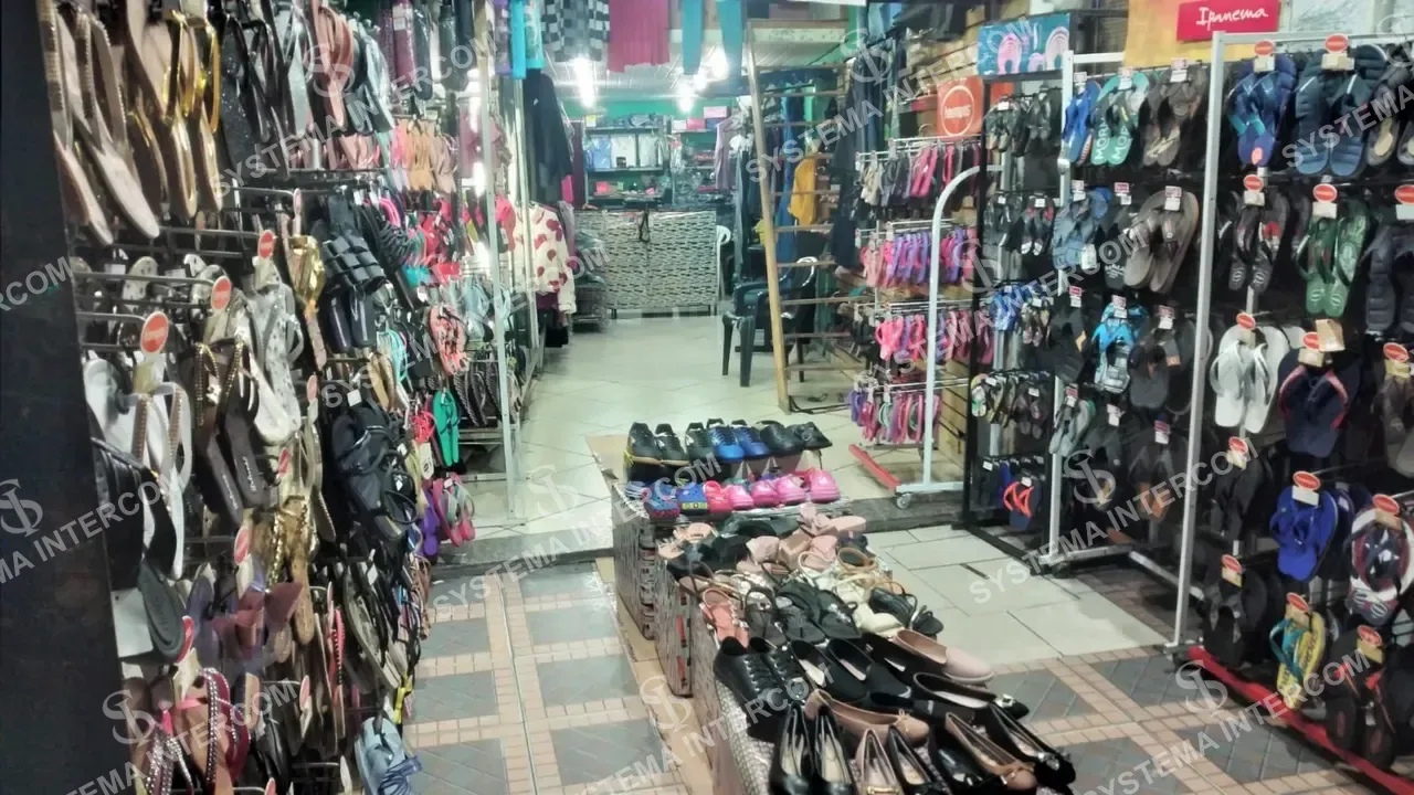 Loja de roupa e calçados Zona Leste