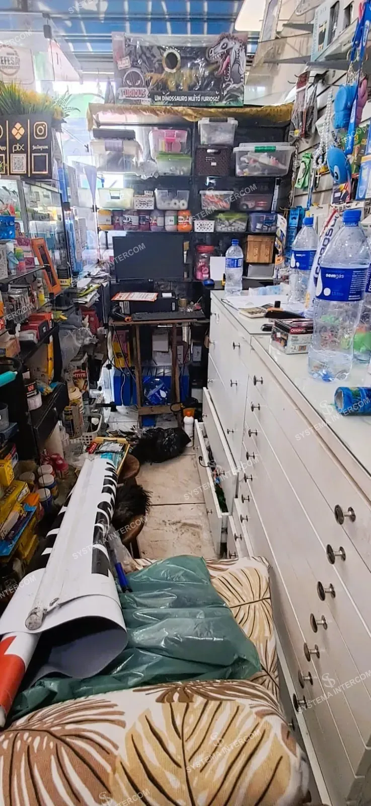 Loja de Utilidades e presentes bem localizada na Zona Sul