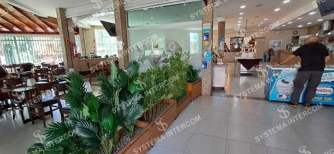 Restaurante Kl. Luxo de esquina