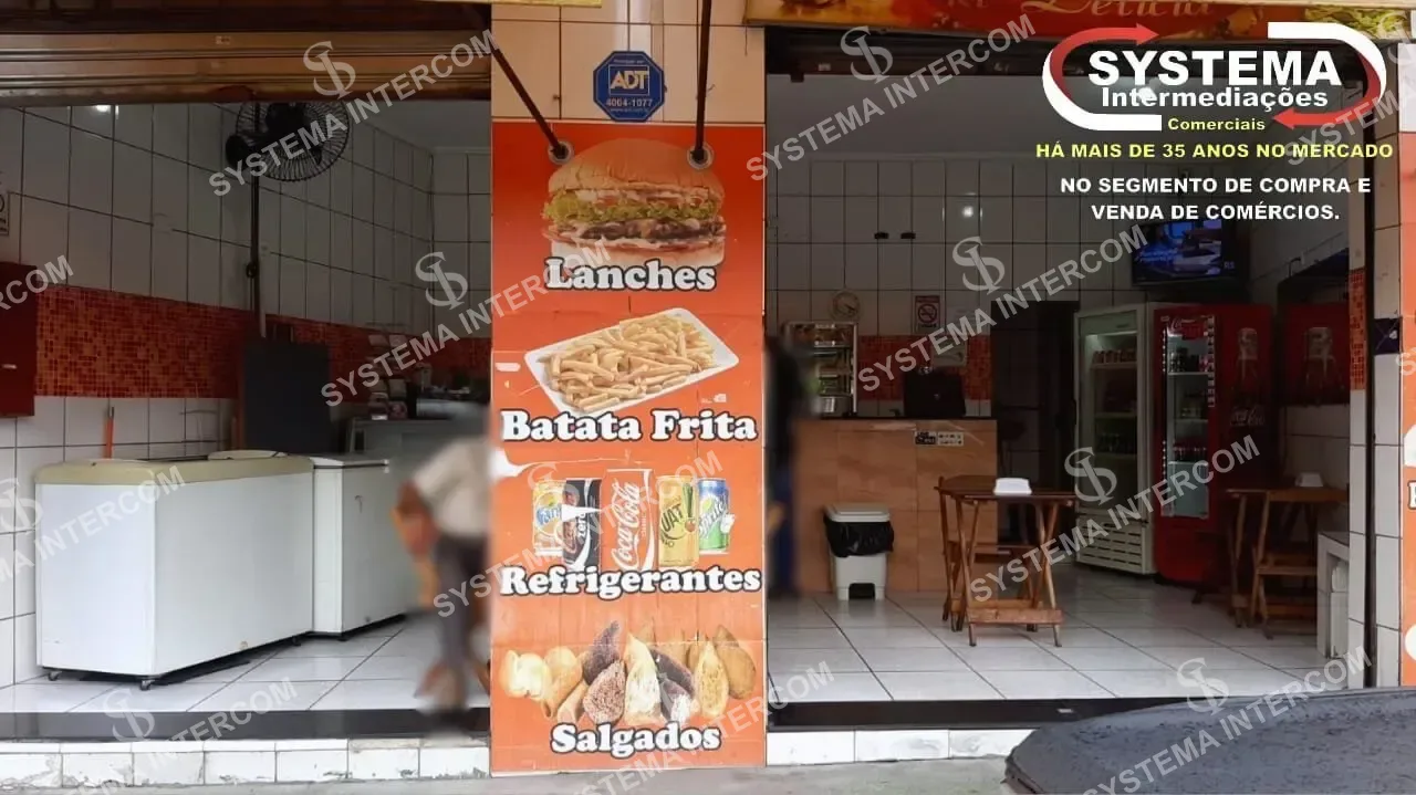 Lanchonete bem localizada na Zona Leste