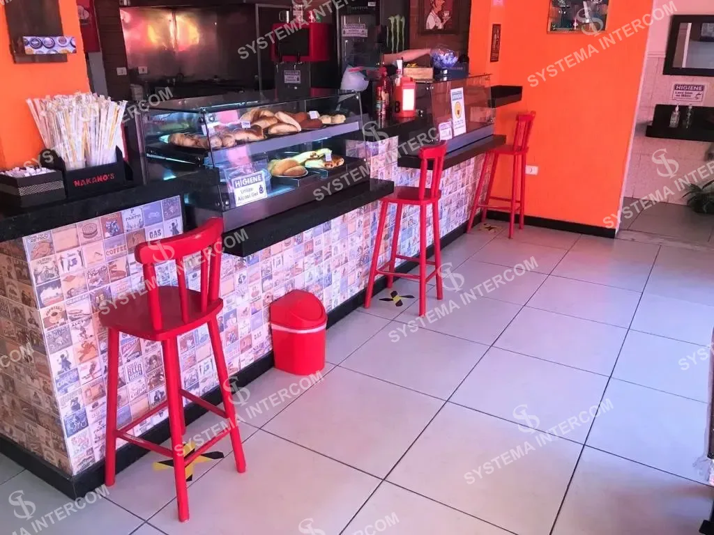 Lanchonete e Restaurante de esquina em Ferraz de Vasconcelos
