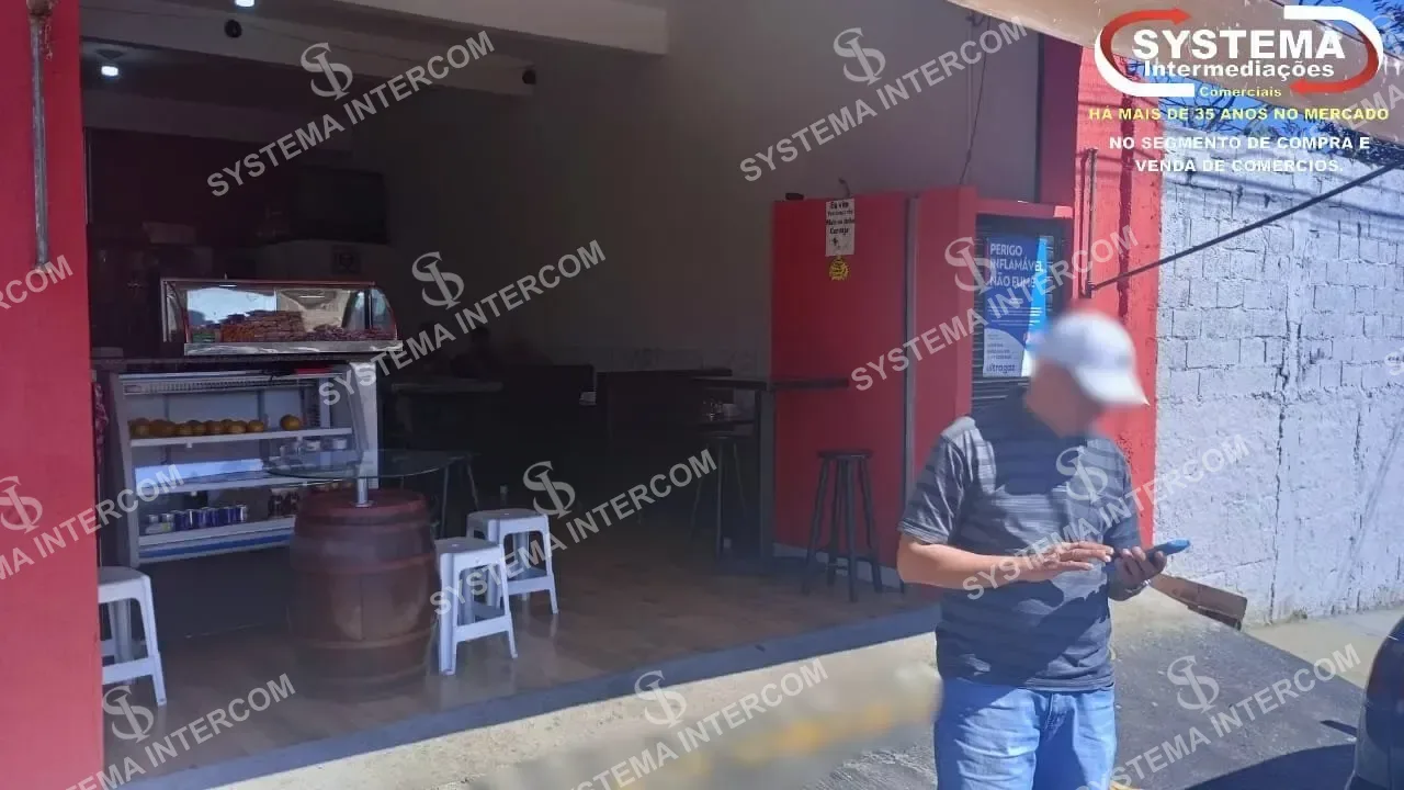 Lanchonete estilo casa do norte na Zona Leste
