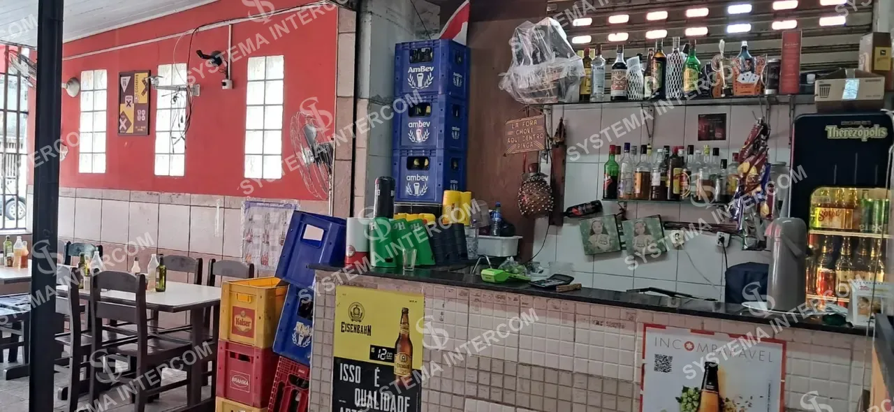 Bar de esquina em avenida de bastante movimento na Zona Leste