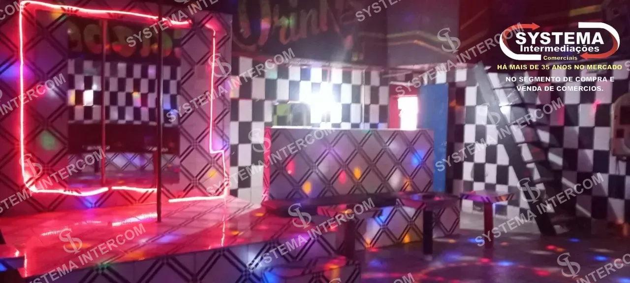 Boate Casa Noturna de esquina na Zona Leste