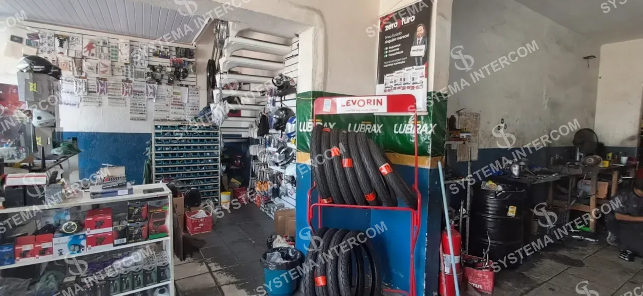 Auto peças e acessorios de motos de esquina em Mogi das Cruzes