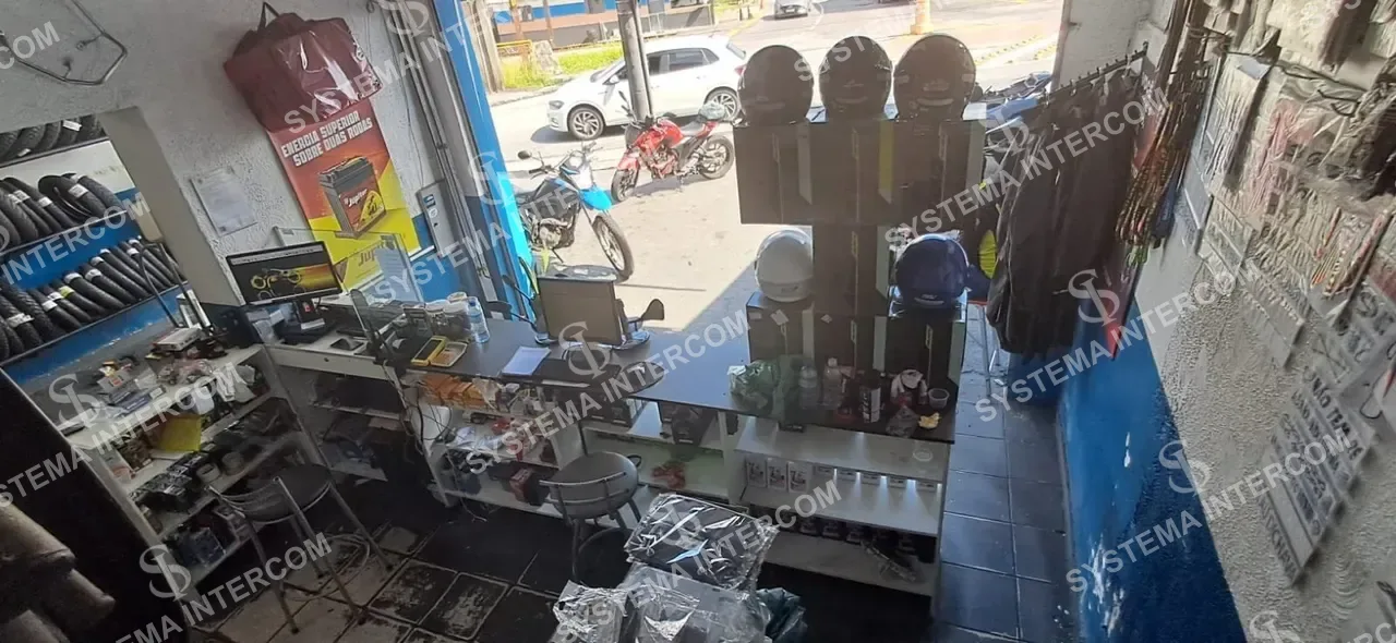 Auto peças e acessorios de motos de esquina em Mogi das Cruzes