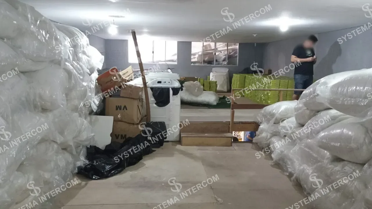 Fábrica de Máquinas e Pelucias na Zona Leste de SP