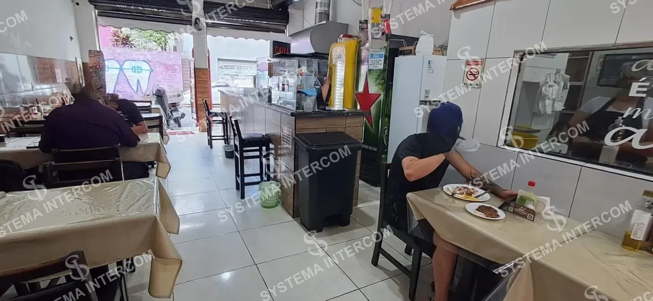 Adega de esquina em Sapopemba