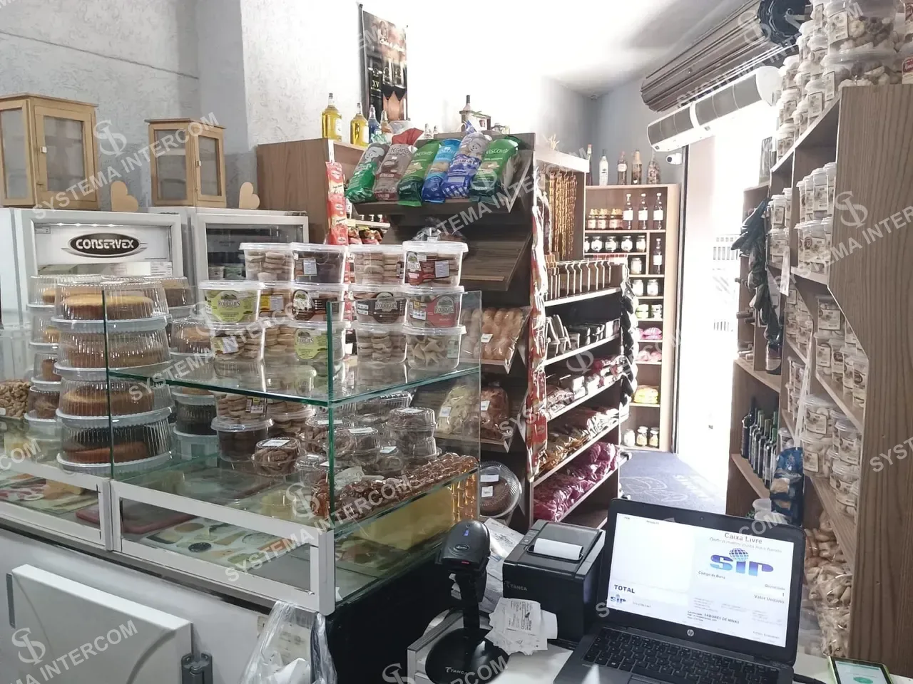 Casa de Laticínios e produtos mineiro de esquina na Zona Leste de SP