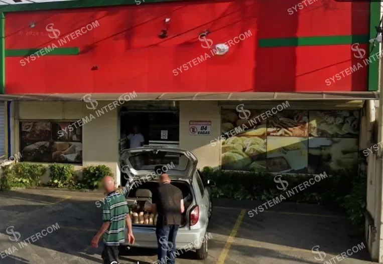 Emporio Laticínios com estacionamento na porta Zona Oeste