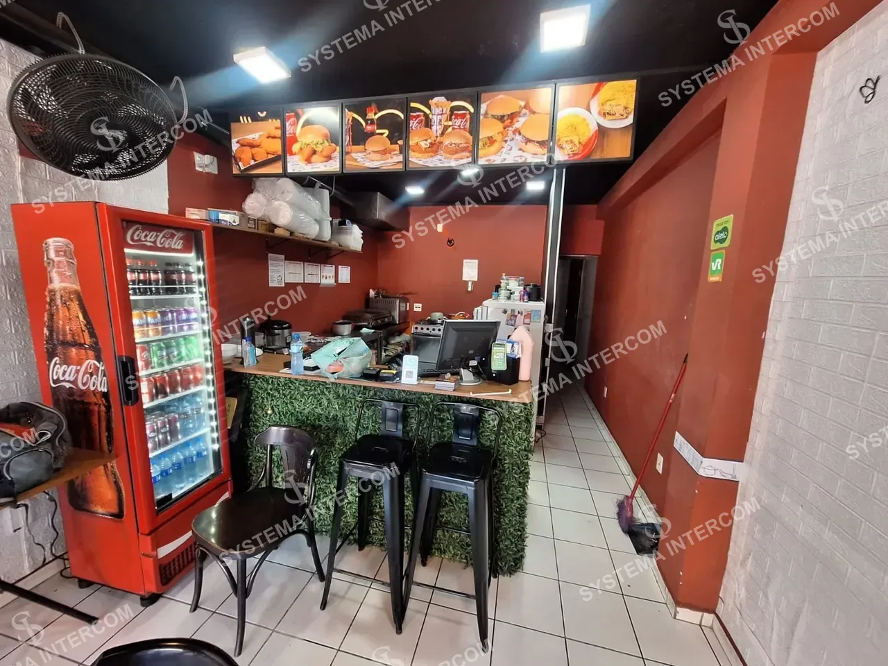 Restaurante bem localizado na Zona Leste