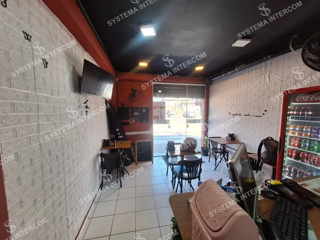 Restaurante bem localizado na Zona Leste