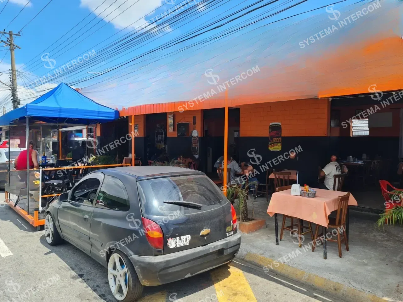 Lanchonete e espetinho a la carte de esquina em Suzano