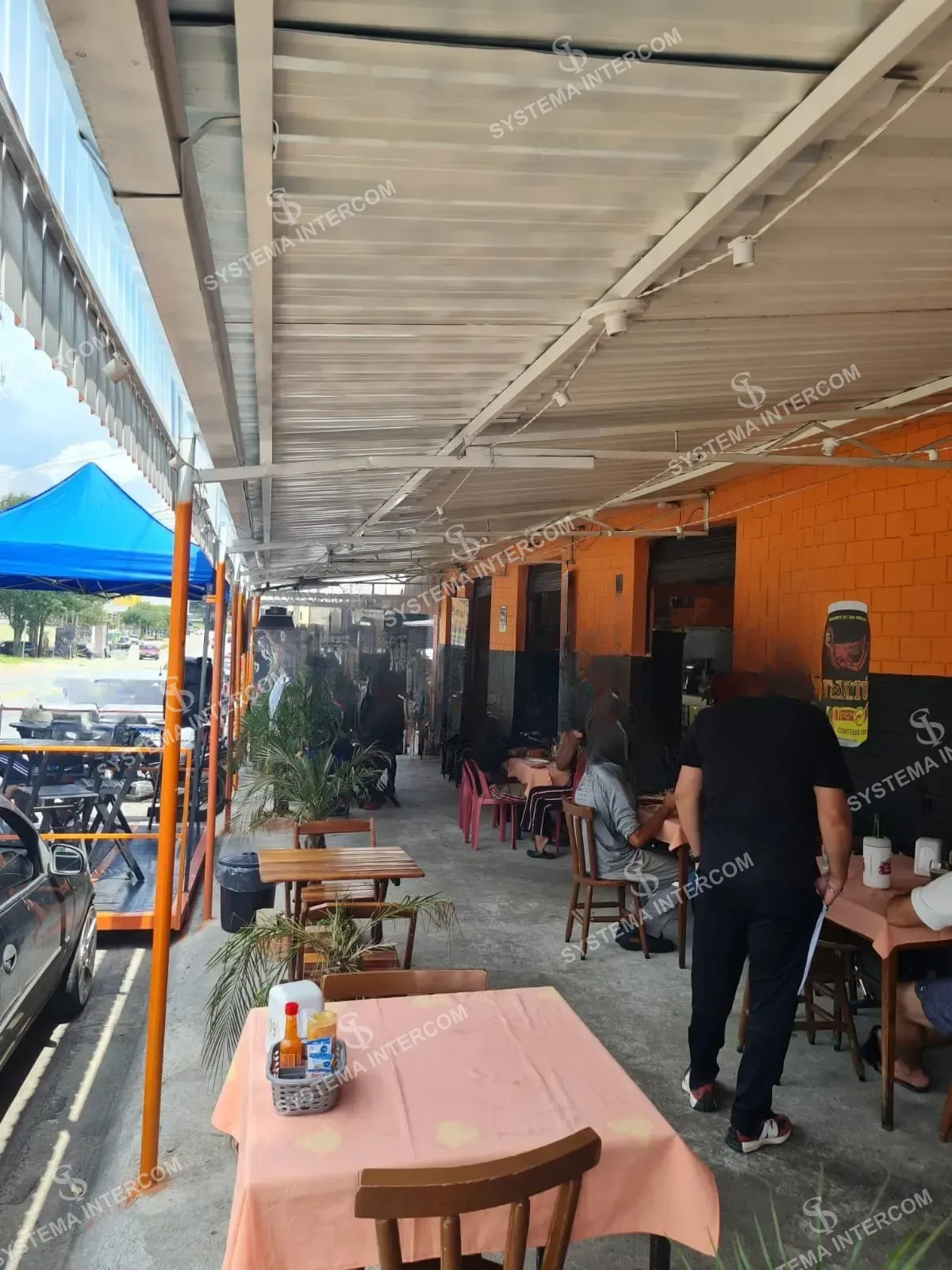 Lanchonete e espetinho a la carte de esquina em Suzano