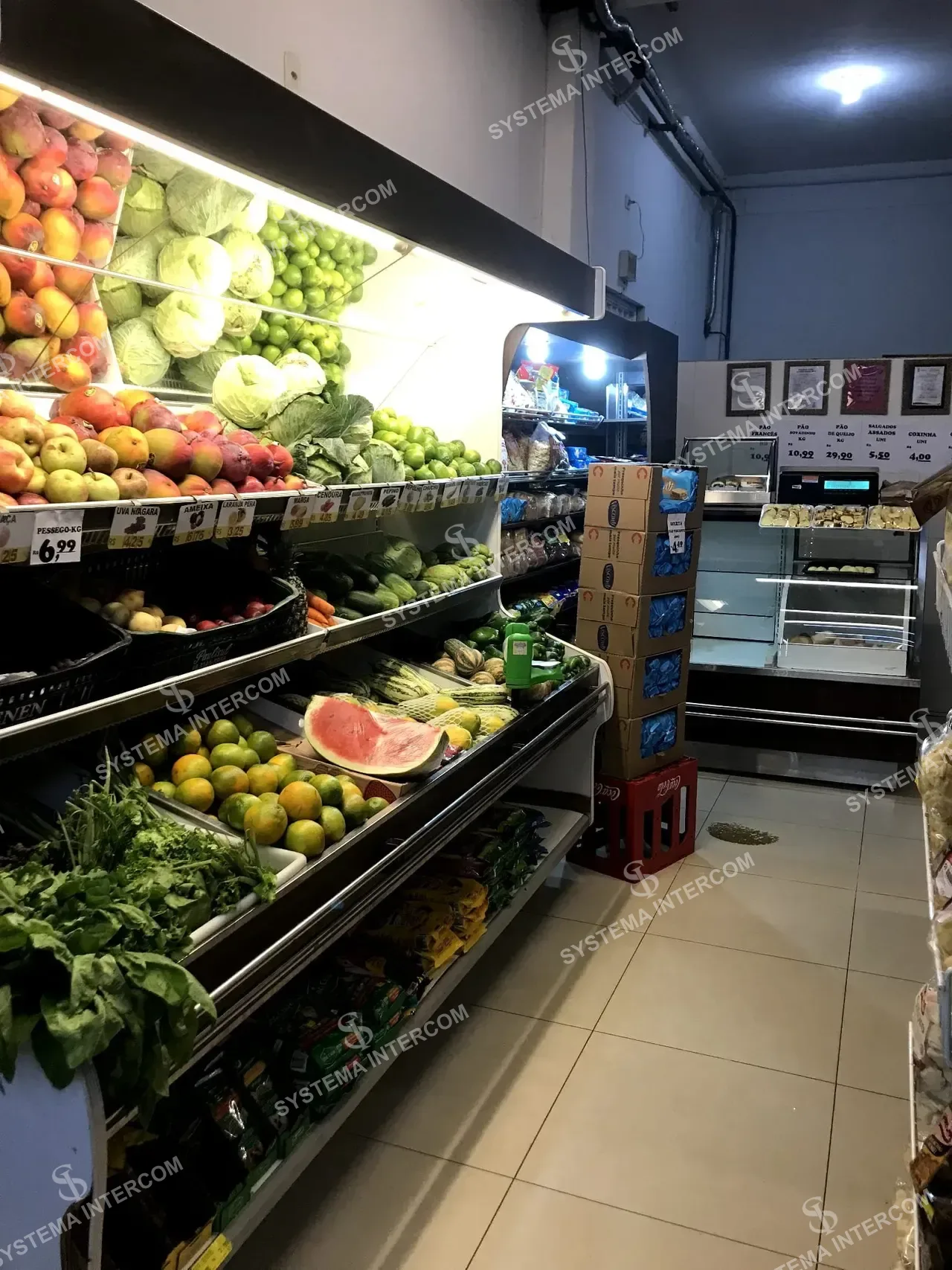 Mercado de esquina em Camboriú/SC