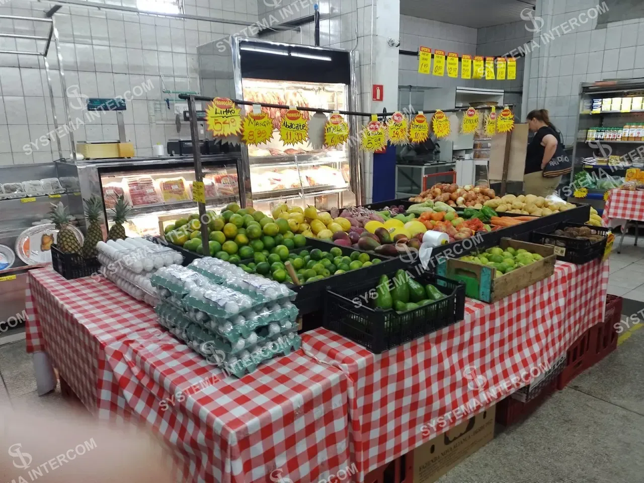 Mercado de esquina com Açougue e padaria em Guarulhos