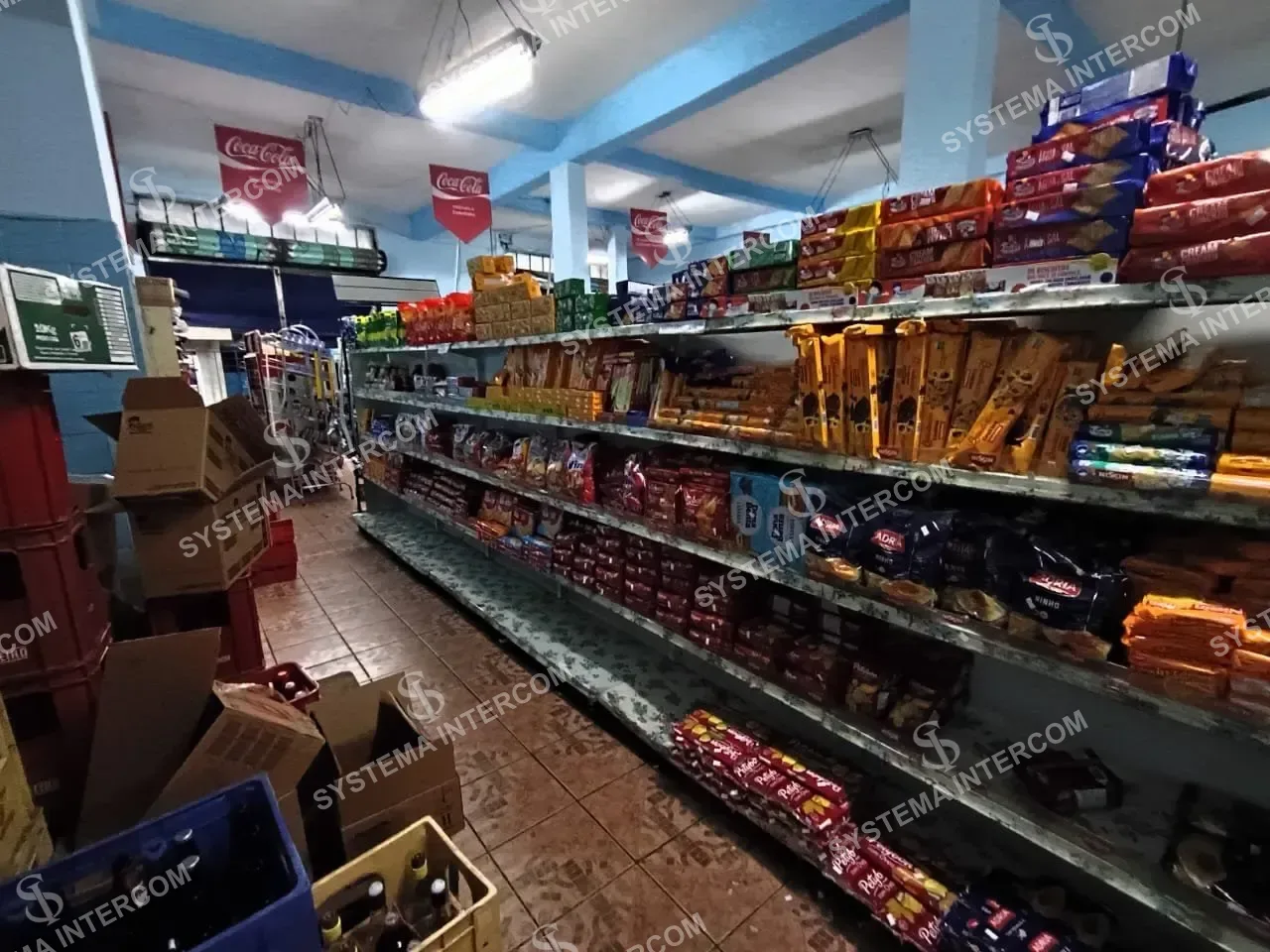 Mercadinho bem localizado na Zona Leste