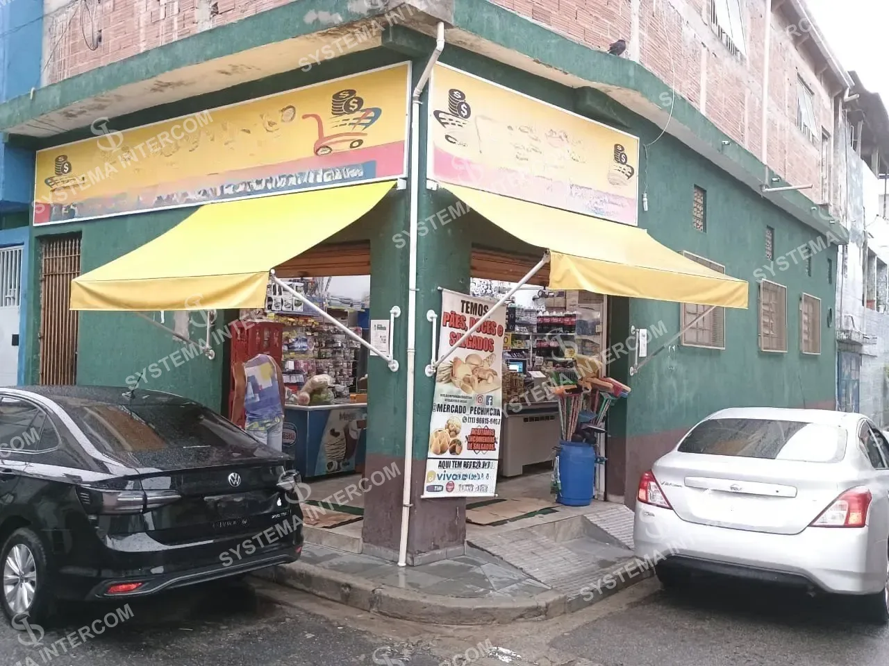 Mercado em comunidade na Zona Leste de SP