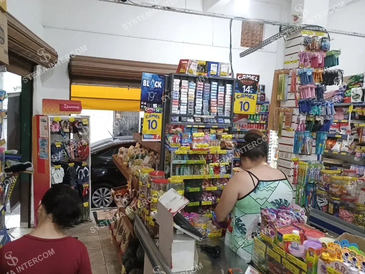 Mercado em comunidade na Zona Leste de SP