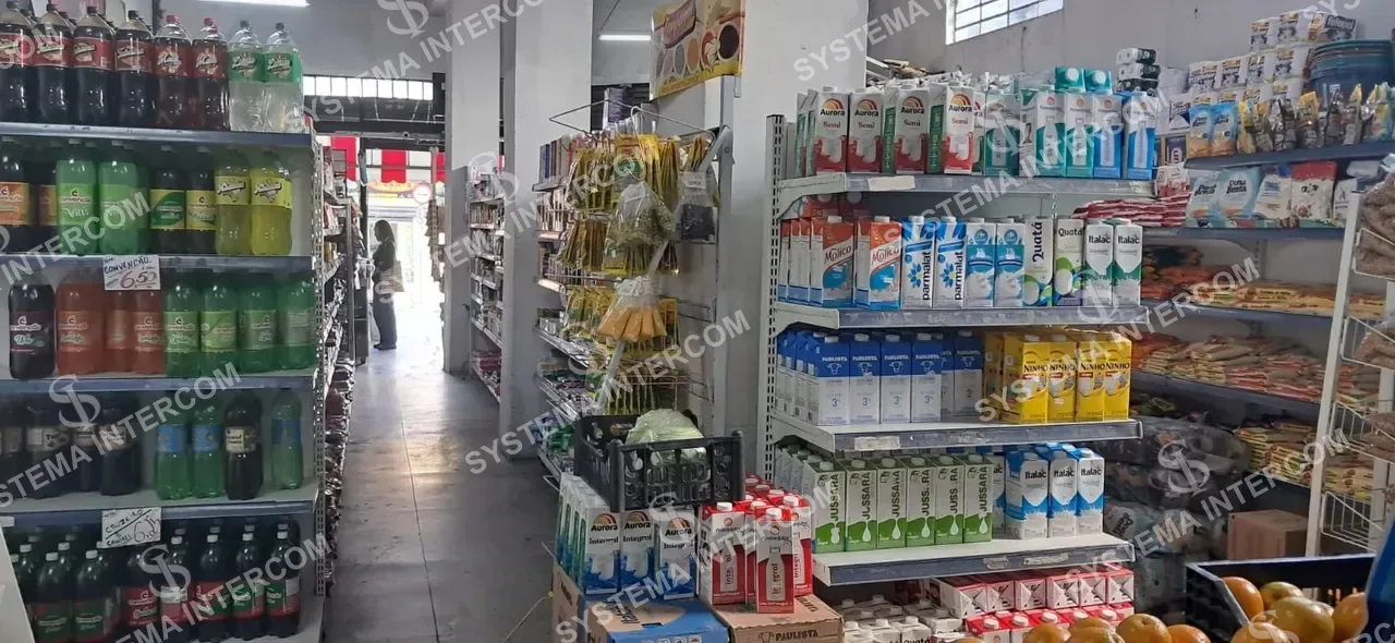 Mercado de esquina Zona Leste