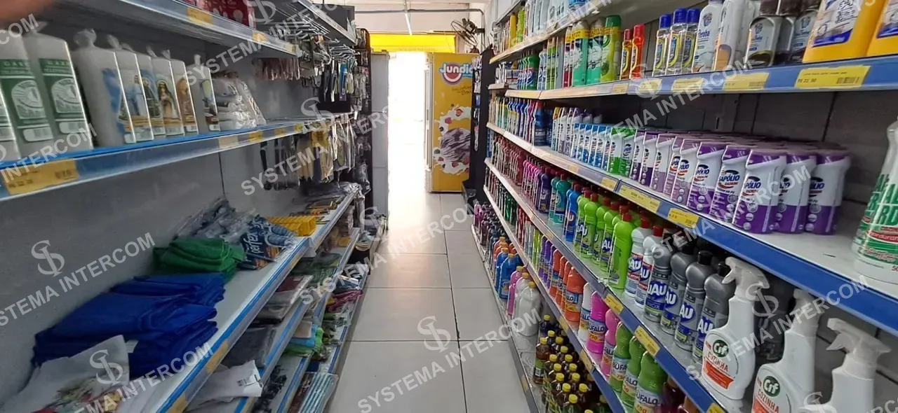 Supermercado sem concorrencia com excelente moradia em Osasco