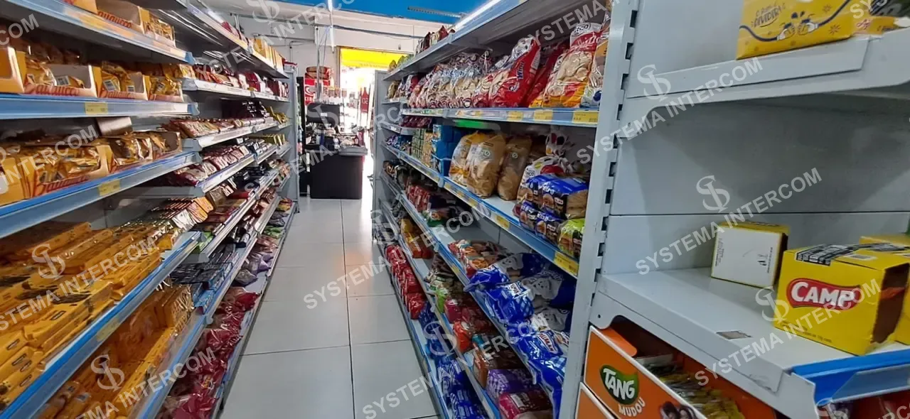 Supermercado sem concorrencia com excelente moradia em Osasco