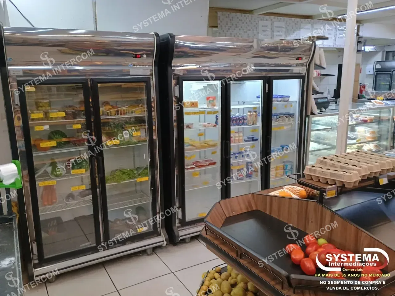 Mercado com padaria e bar na Zona Oeste de SP