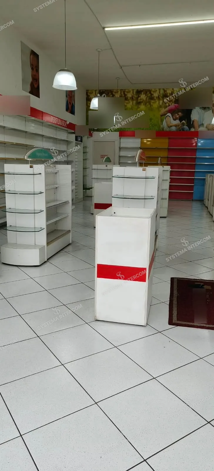 Farmacia fechada — foto 13